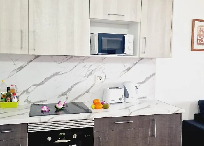 Ten Bel Primavera, Pool & Free Wifi Holiday home